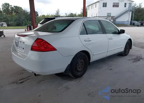 2006 Honda Accord 2.4 Lx from USA, damaged, VIN JHMCM56486C003405